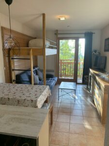 d262d3f6-8272-4131-b257-06ad7e1e41cb